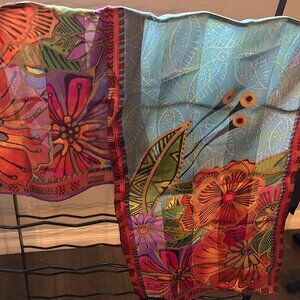 LAUREL BURCH Silk Oblong Scarf Floral Tropical Design + Free Necklace